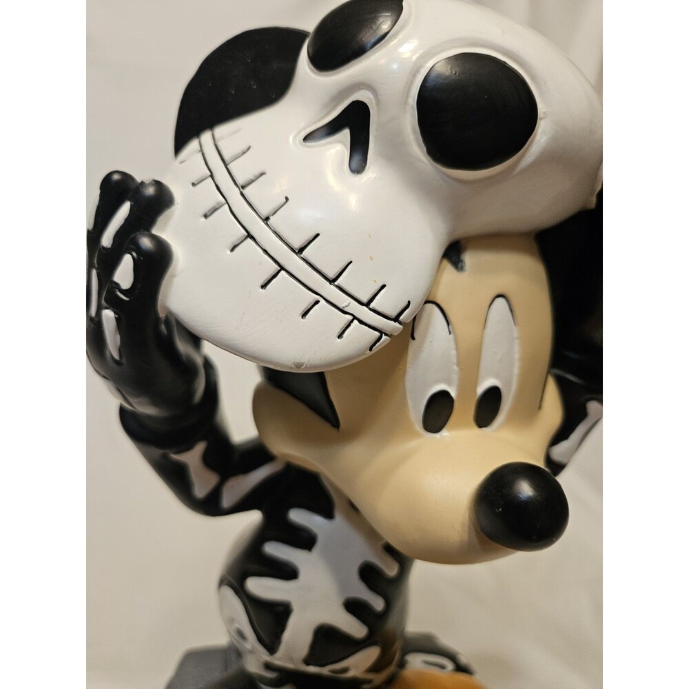 13" Disney Halloween MICKEY MOUSE SKELETON COSTUME Pumpkin Statue Big Fig - Picture 7 of 10